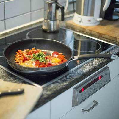 fogão-domestico-frigideira